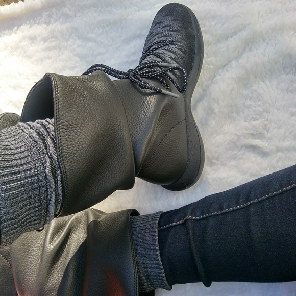 Nike NWT Roshe Two Hi Flyknit sz 7 - Picture 6 of 7